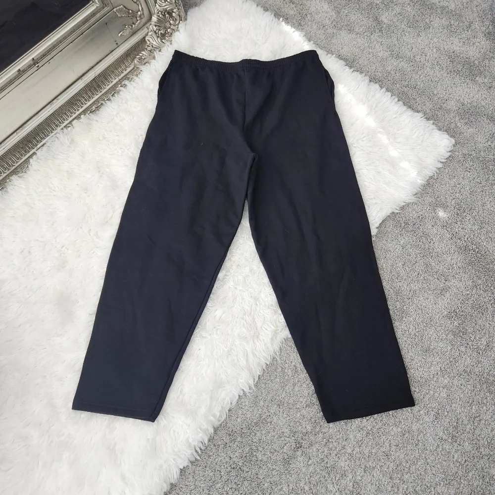Hanes Solid Black Sweatpants. Size XL. New without Tags.